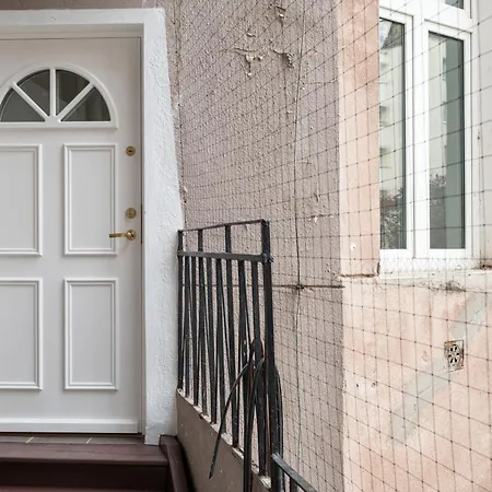 Apartment Elektrownia Powisle Comfort By Bookinghost Warsaw